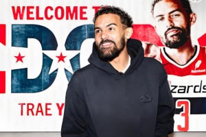 九游娱乐APP-弃子特雷杨！终结的小后卫时代？