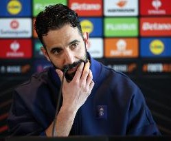 阿莫林可能成为第三位对瓜帅三连胜的主帅，前两人是图赫尔克洛普