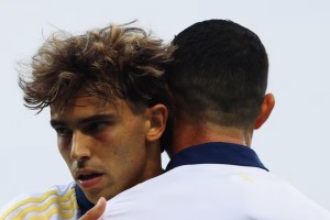 阿斯：沙特的经济正受到预算超支和油价下跌的负面影响