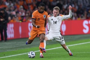 九游官网-速度型前锋发挥不出作用，不如考虑这个“真9号”？